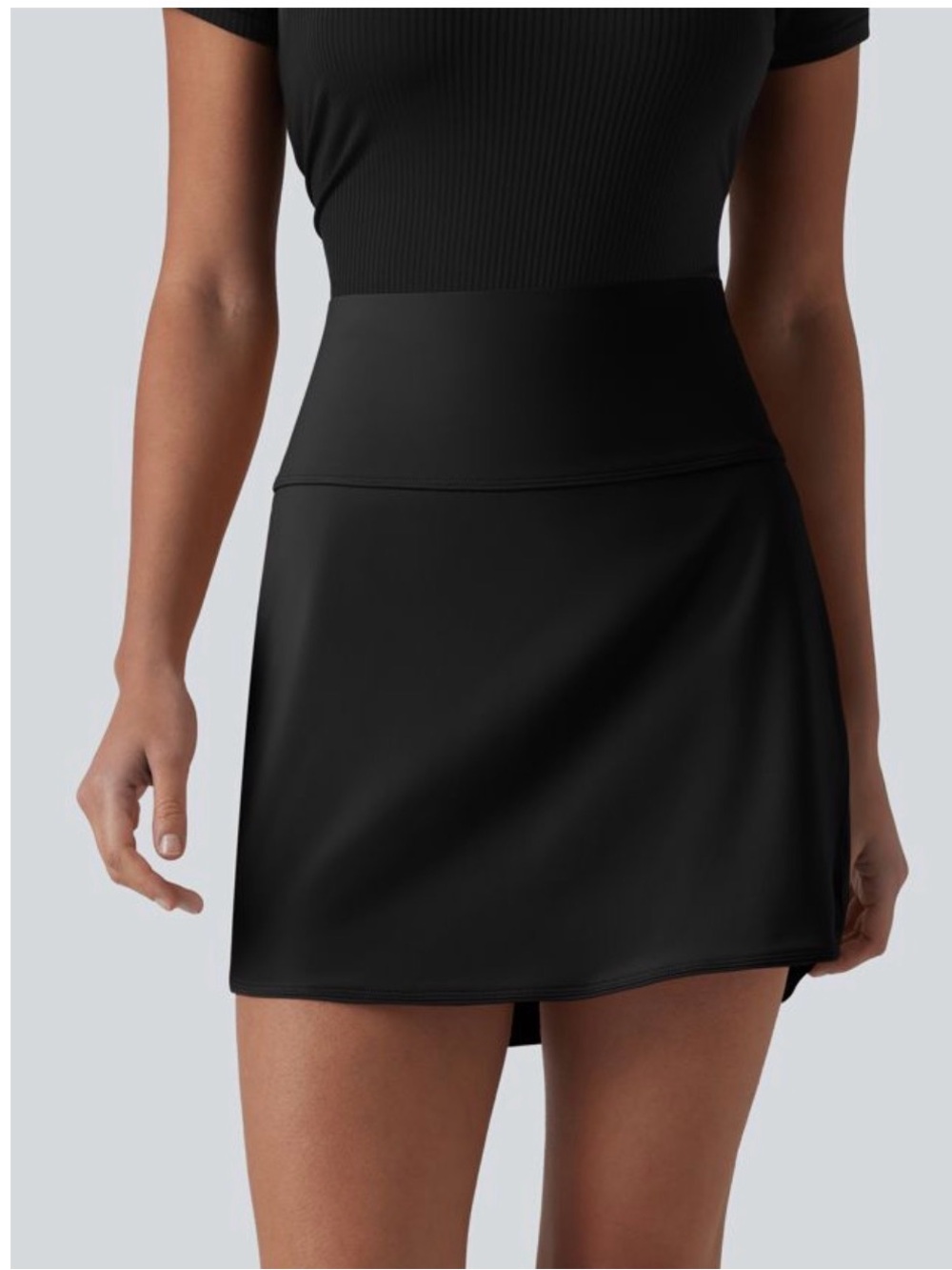 HALARA Black High-Waist Mini Skirt